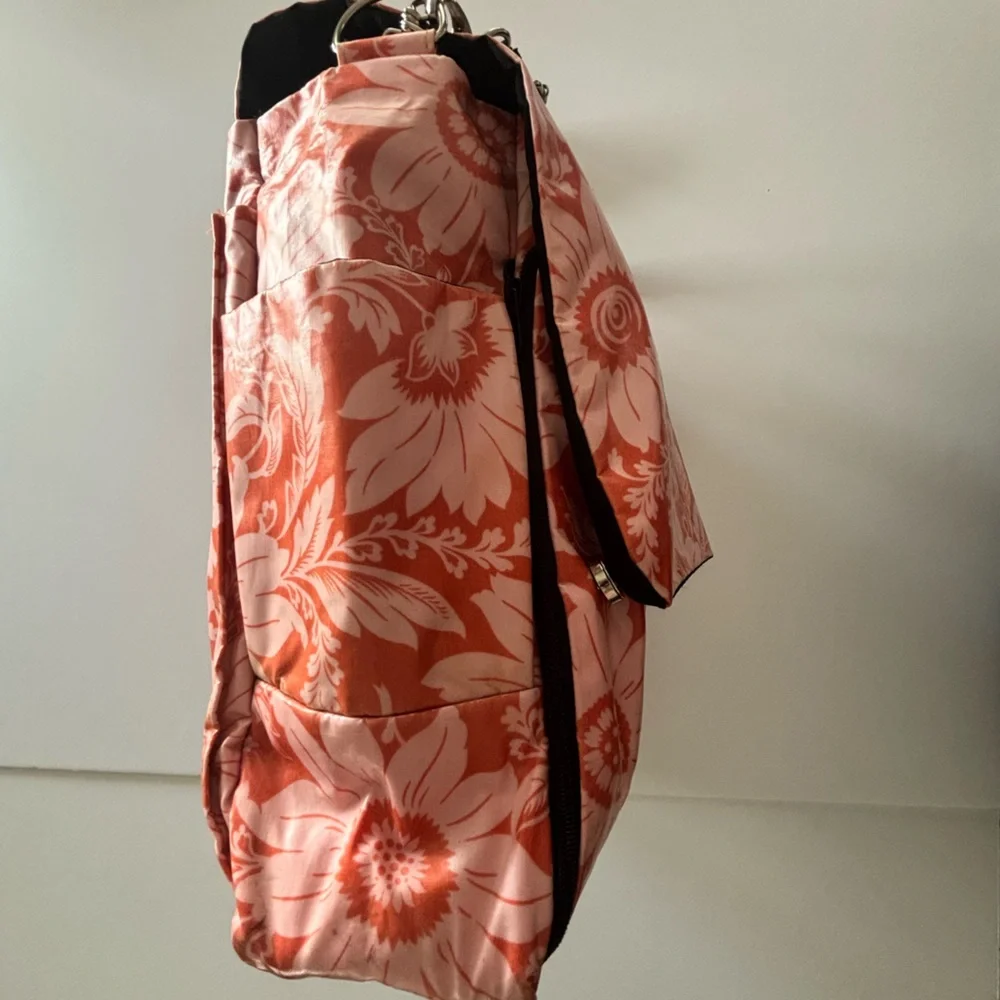 Posh Baby Portland Oregon Floral Diaper Bag Messenger + Changing Pad - Picture 4 of 8